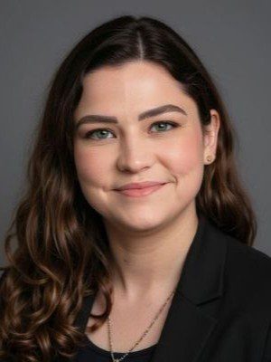 Lauren Nayman Headshot Website